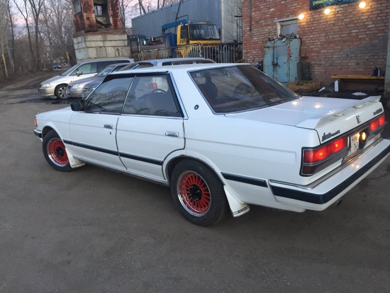 Toyota Chaser 1984 год
