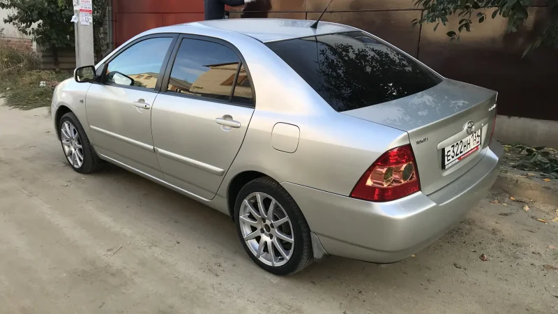 Toyota Corolla e120