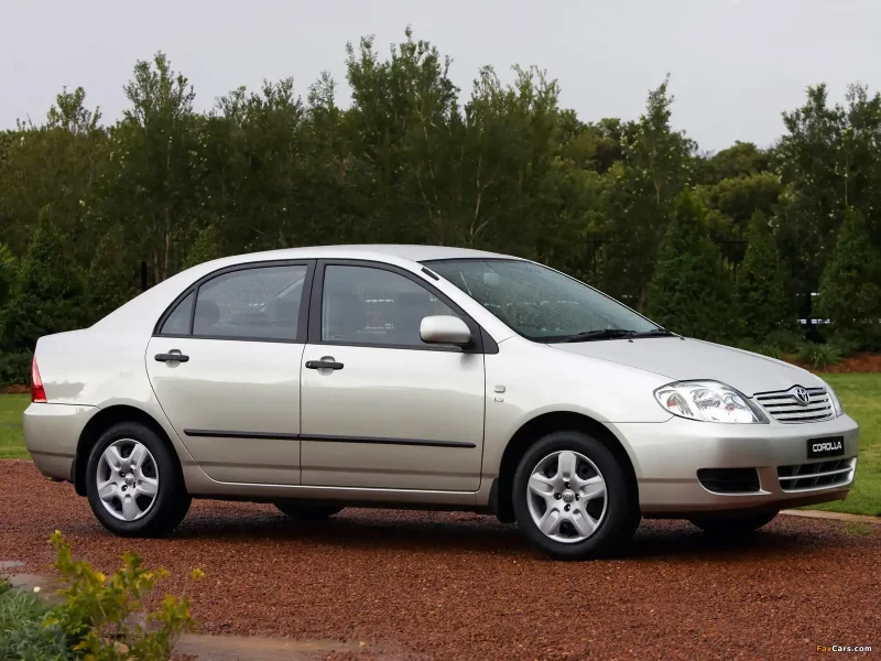 Toyota Corolla e120 седан