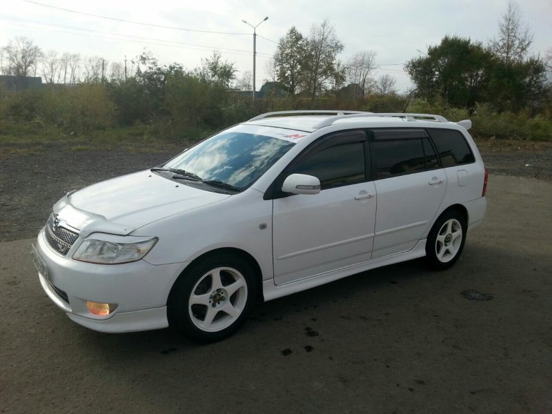Toyota Corolla Fielder 2004