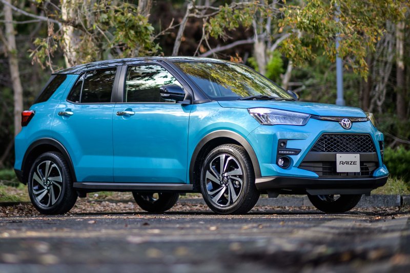 Toyota паркетник Chr