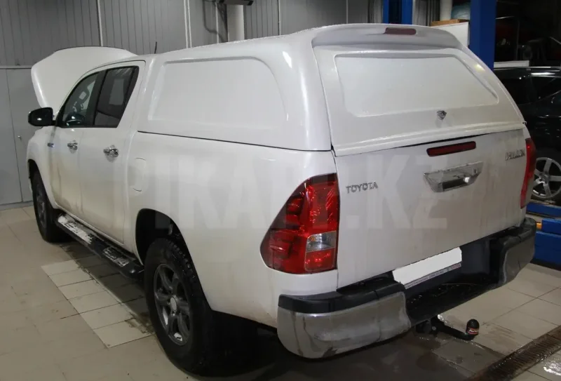 Toyota Hilux 2020 с кунгом