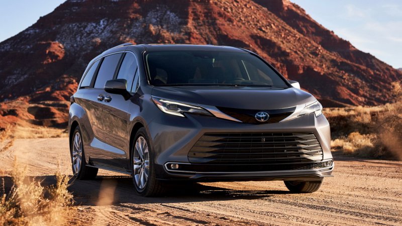 Новая Toyota Sienna 2021
