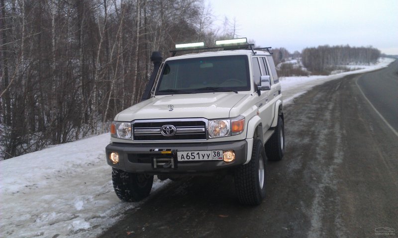 Toyota Land Cruiser 76 Hunter