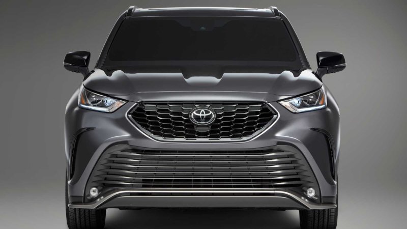 Toyota Camry 2021