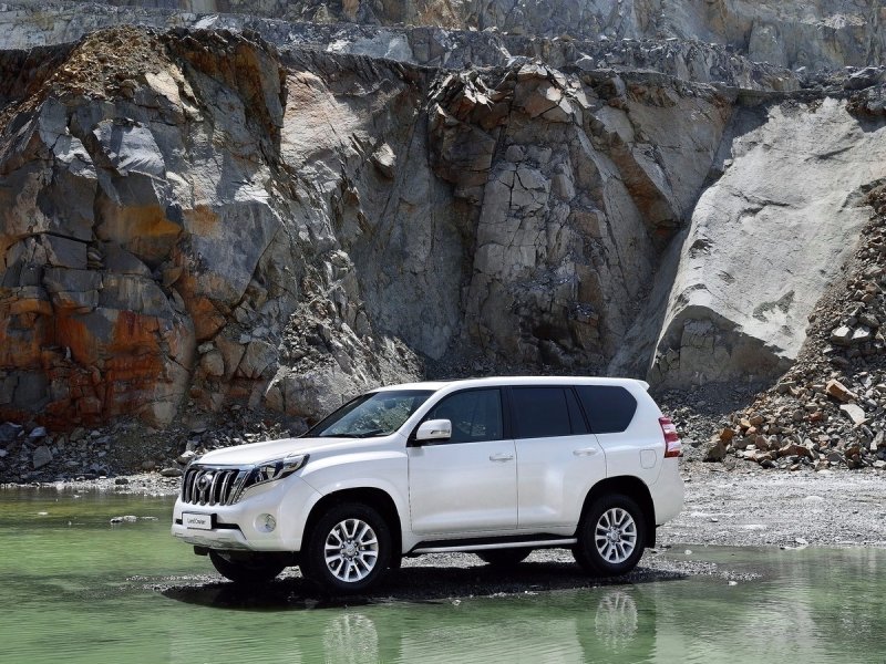 Toyota Land Cruiser Prado 2014 - 2015