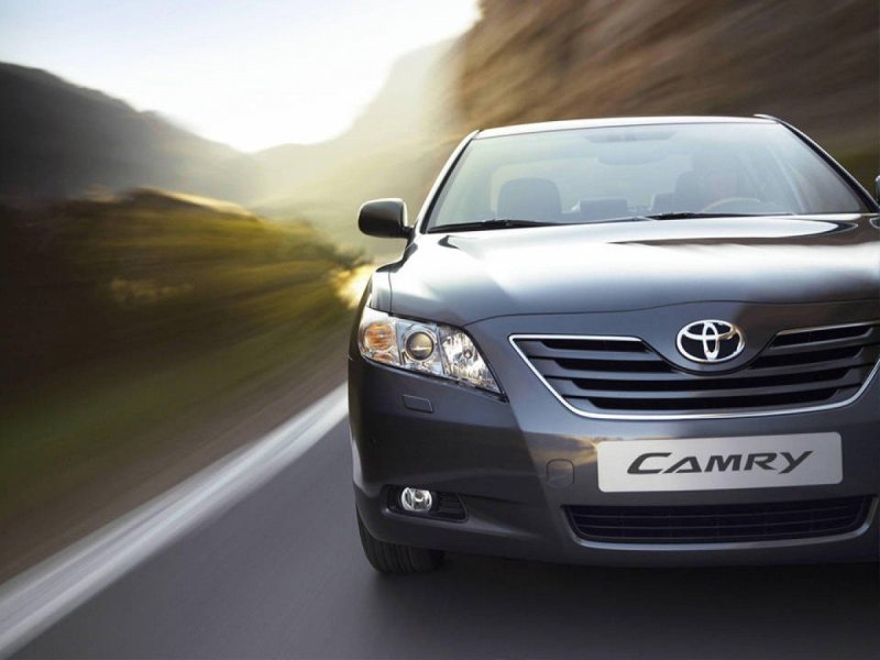 Toyota Camry 2021 черная