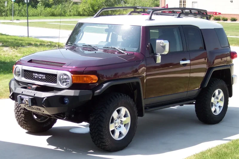 Тойота джип FJ Cruiser