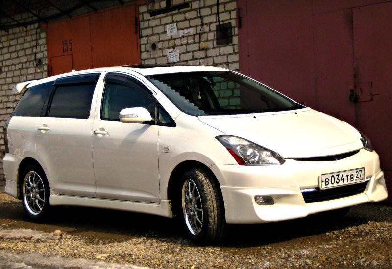 Toyota Wish 2005