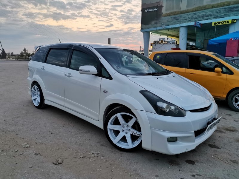 Toyota Wish 20