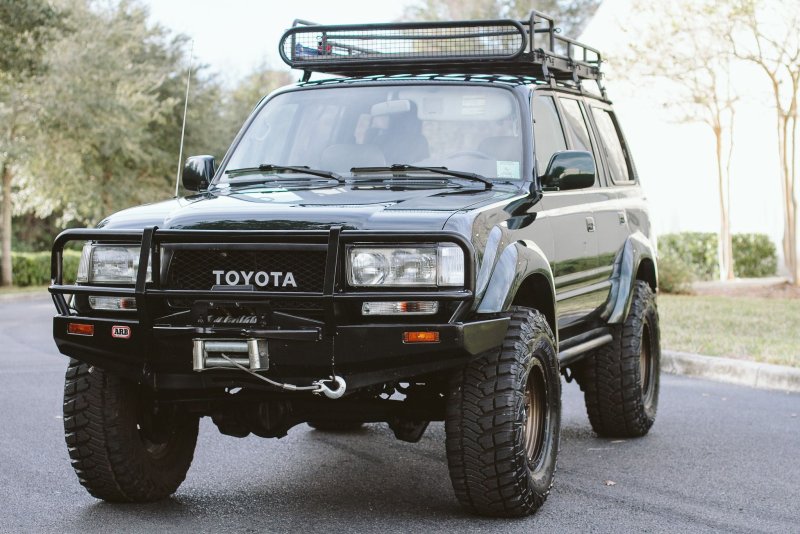 Toyota Land Cruiser 80 VX