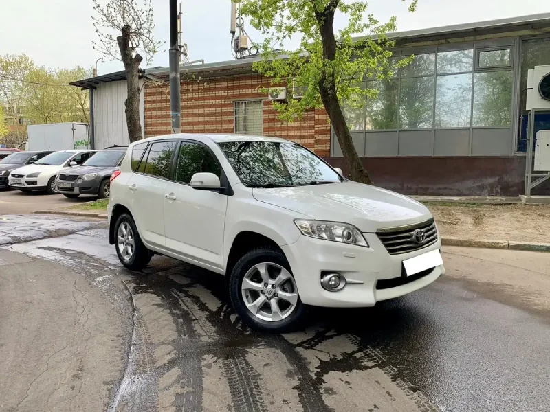 Toyota rav4 2011