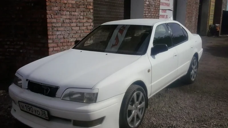 Toyota Camry sv40