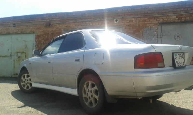 Toyota Camry sv40
