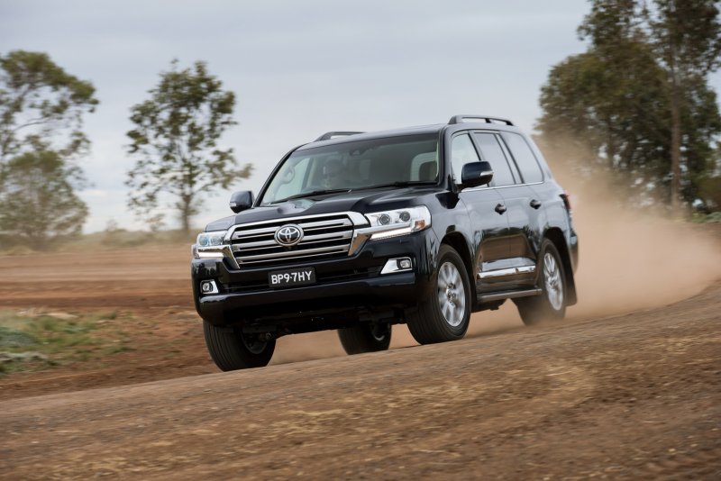 Новый Toyota Land Cruiser 200