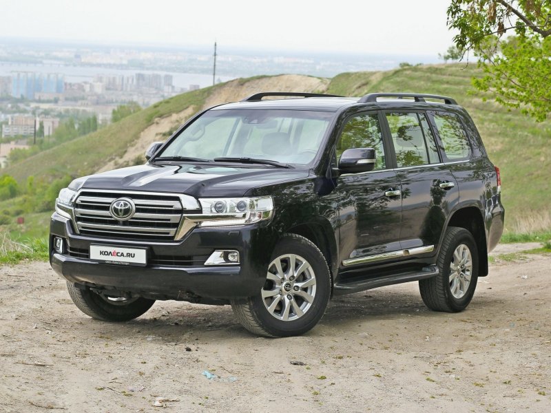 Toyota Land Cruiser 200 и 200
