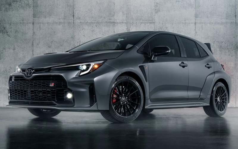 Тойота c-HR 2021
