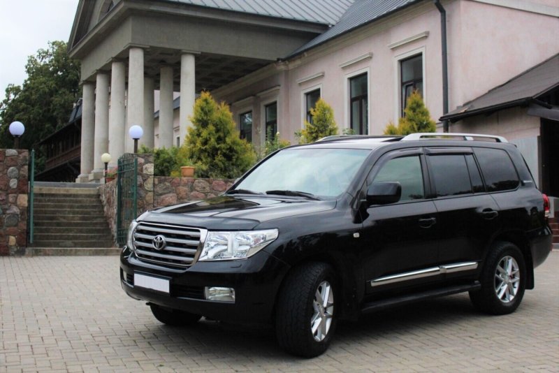 Toyota LC 200 2011