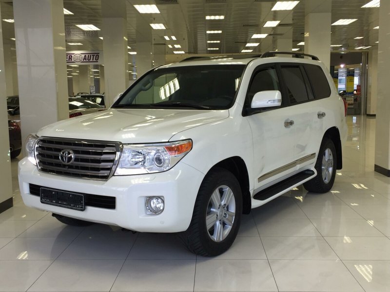 Toyota Land Cruiser 200 2015