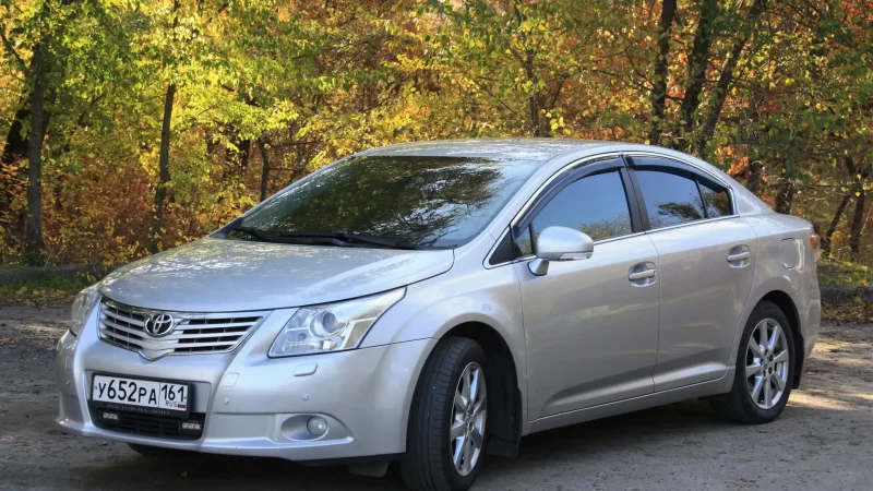 Toyota Avensis 2011 универсал