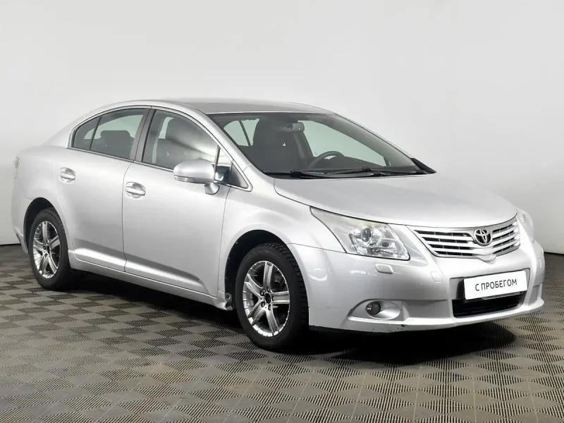 Toyota Avensis 200