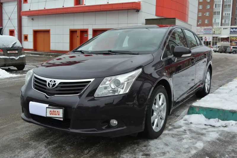 Тойота Авенсис 2009