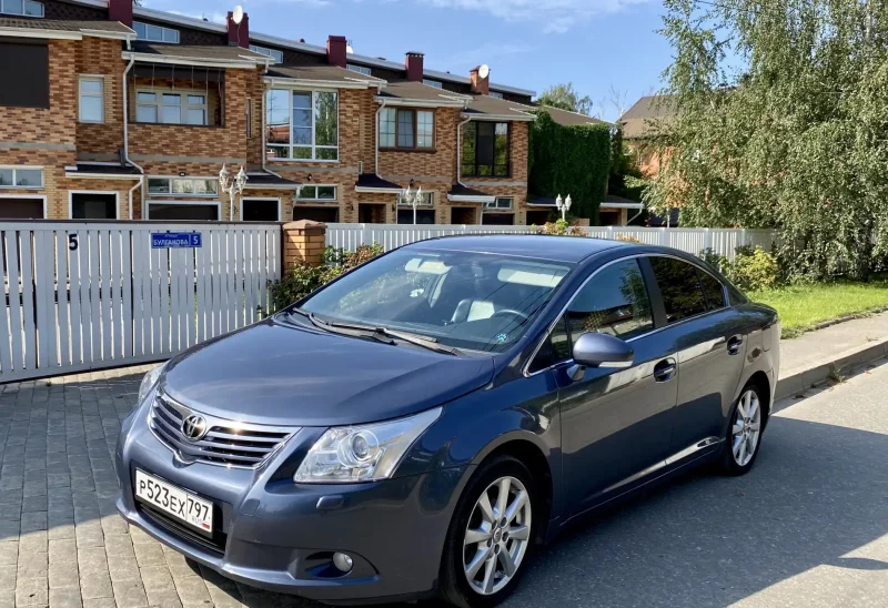 Toyota Avensis 3