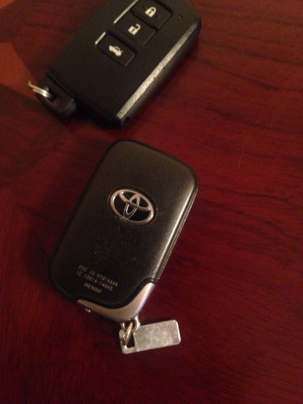 Toyota Camry 2003 ключ