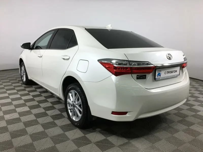Toyota Corolla e170