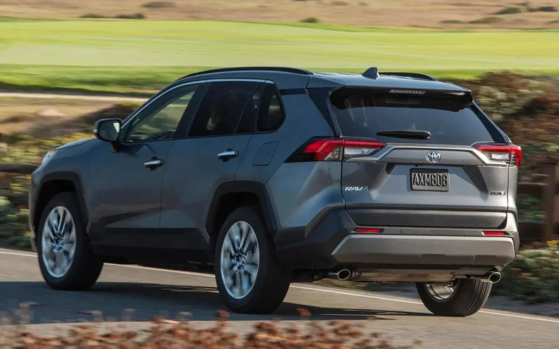 Toyota rav4 новый
