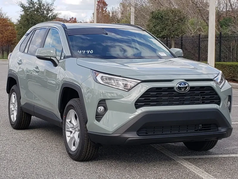 Toyota rav4 2020 черный