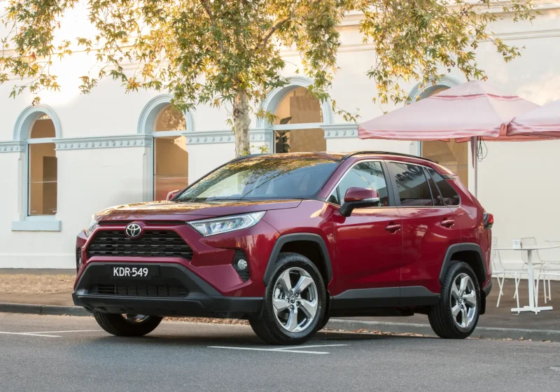 Тойота рав 4 AWD 2020