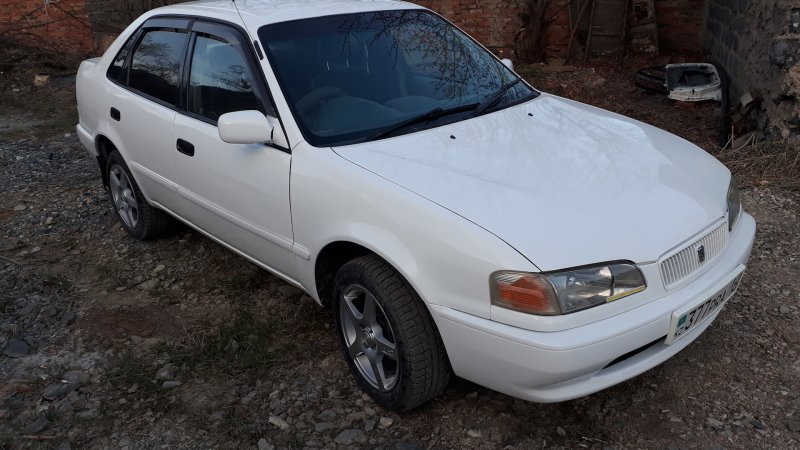 Toyota Sprinter 2000