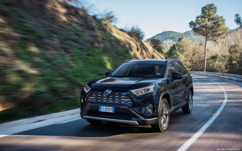 Toyota rav4 2019 черный