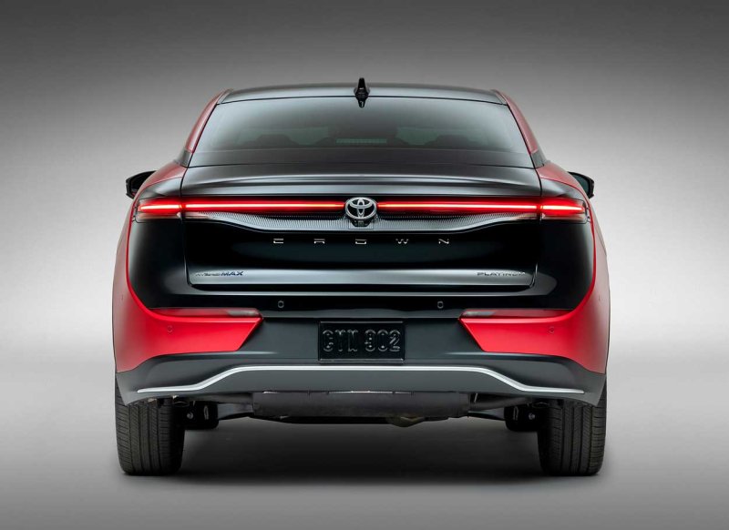 Toyota Crown 2022 2023