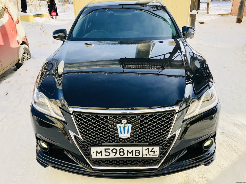 Toyota Crown athlete 2018