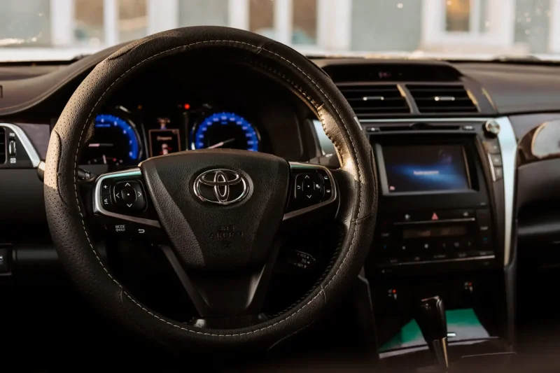 Toyota Camry 2015 салон