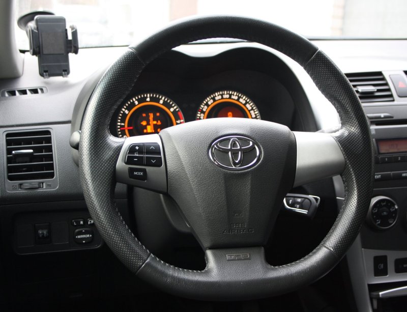 Toyota Corolla 150 руль
