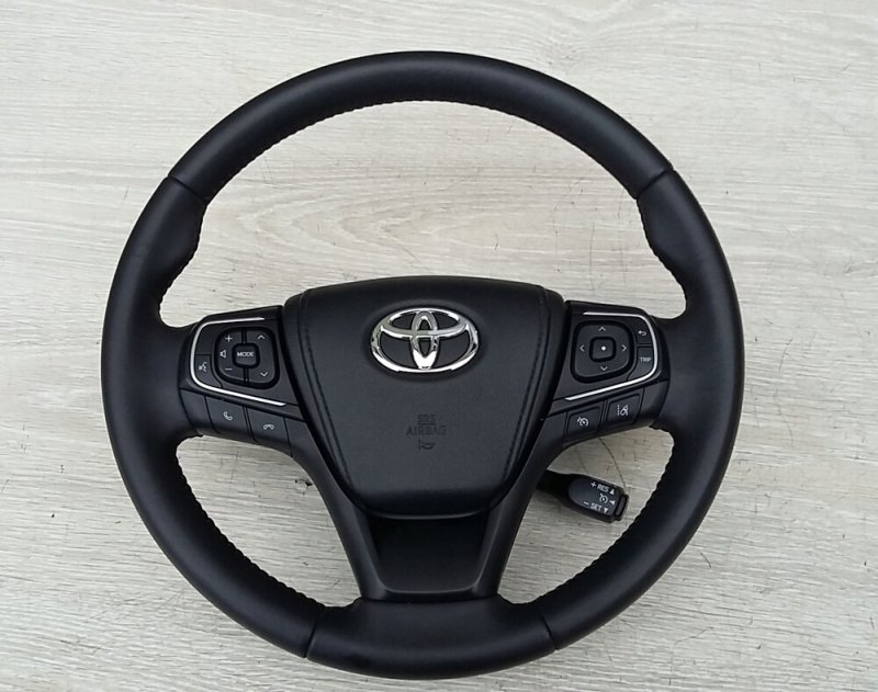 Руль Toyota Avensis