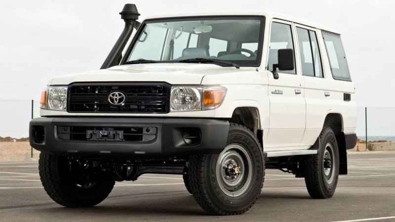 Toyota Land Cruiser 76