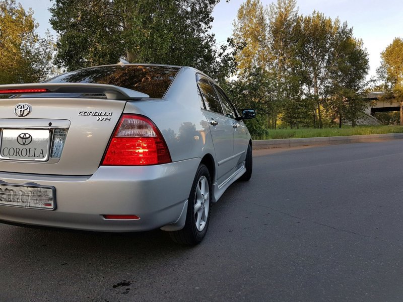 Toyota Corolla Fielder 122