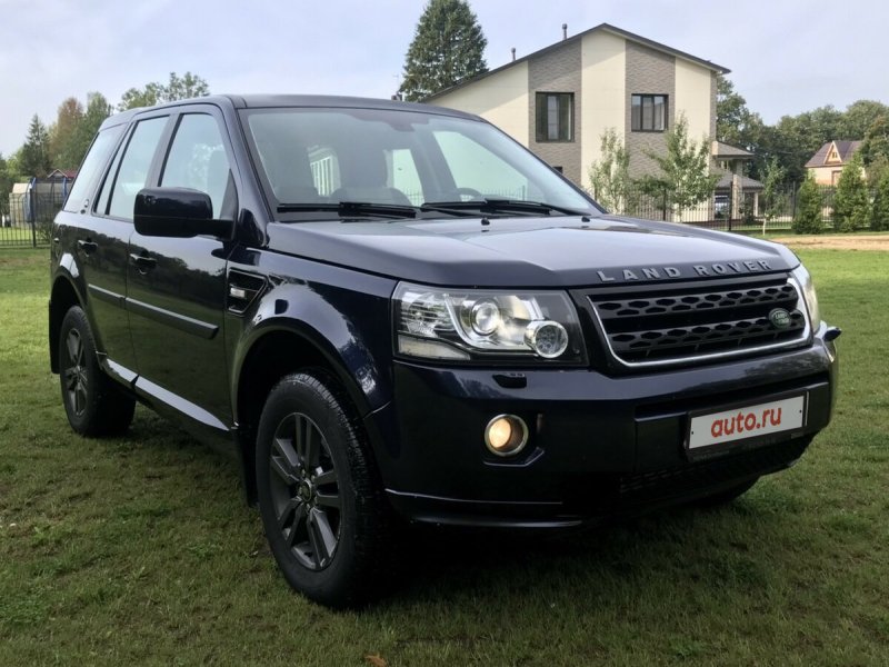 Land Rover Freelander 2 красный