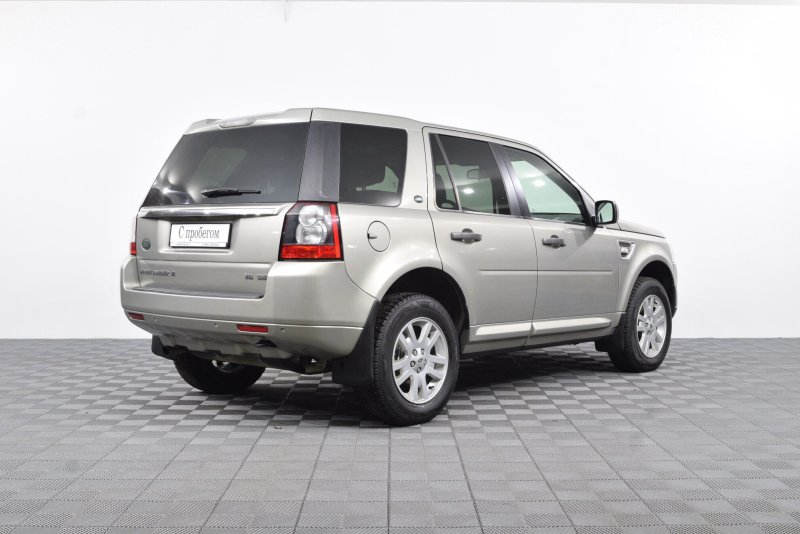 Land Rover Freelander 2 фиолетовый