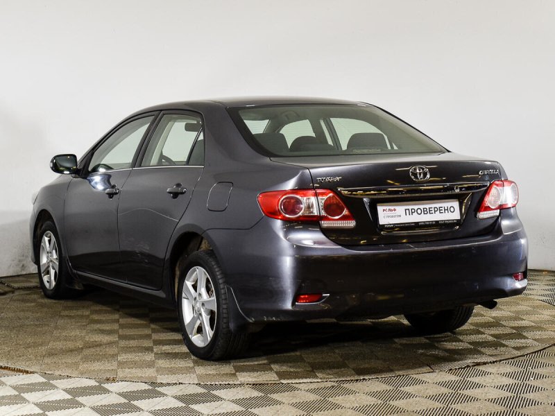 Тойота Королла e150 белый