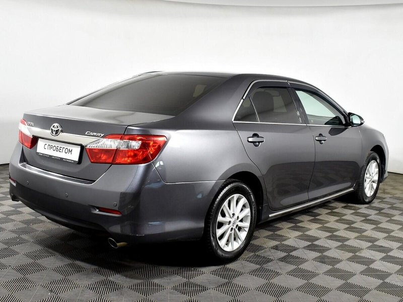 Toyota Camry xv50