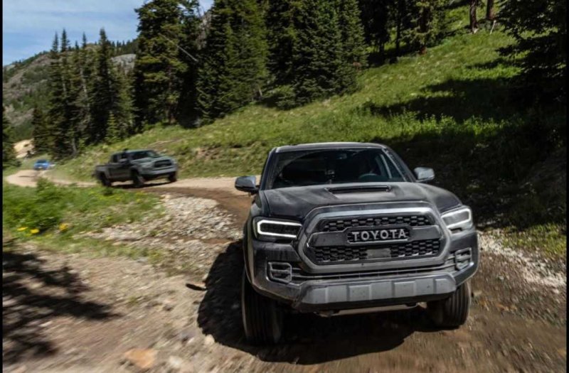 Пикап Toyota Tundra 2022