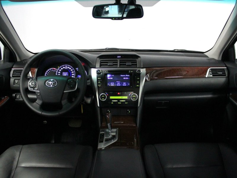 Toyota Camry xv50 2015
