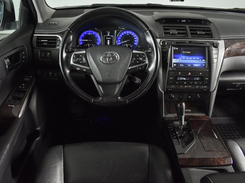 Toyota Camry 55 салон