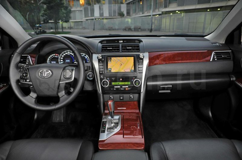 Toyota Camry 50 салон