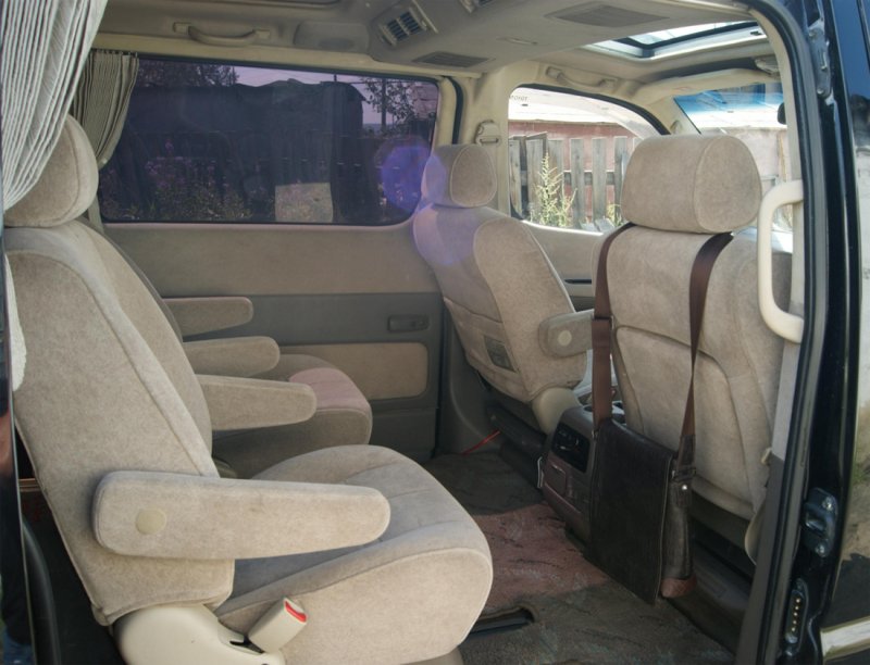 Toyota Hiace 2005 салон